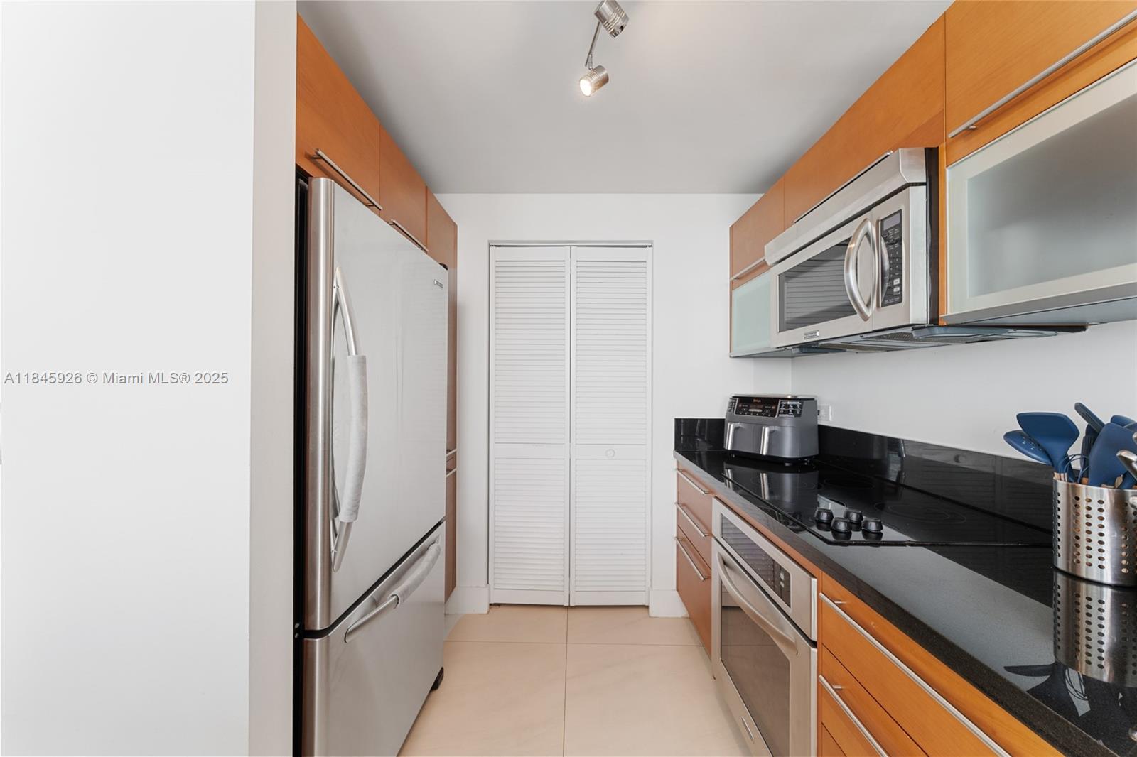 Property photo # 7