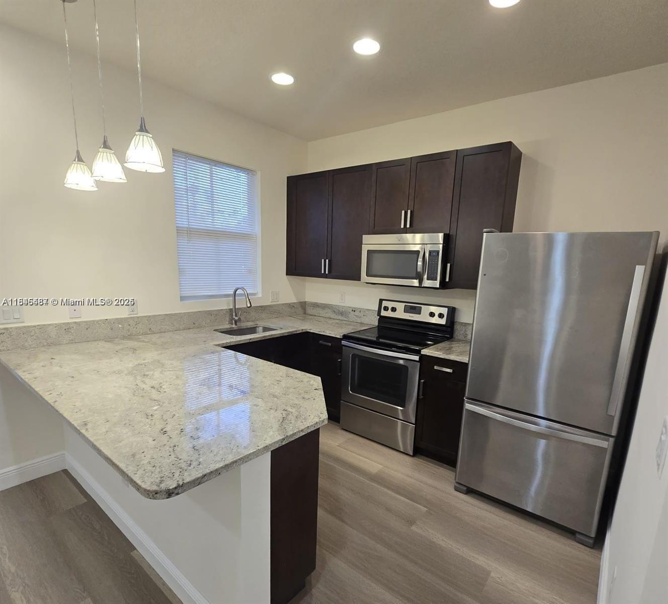 Property photo # 6