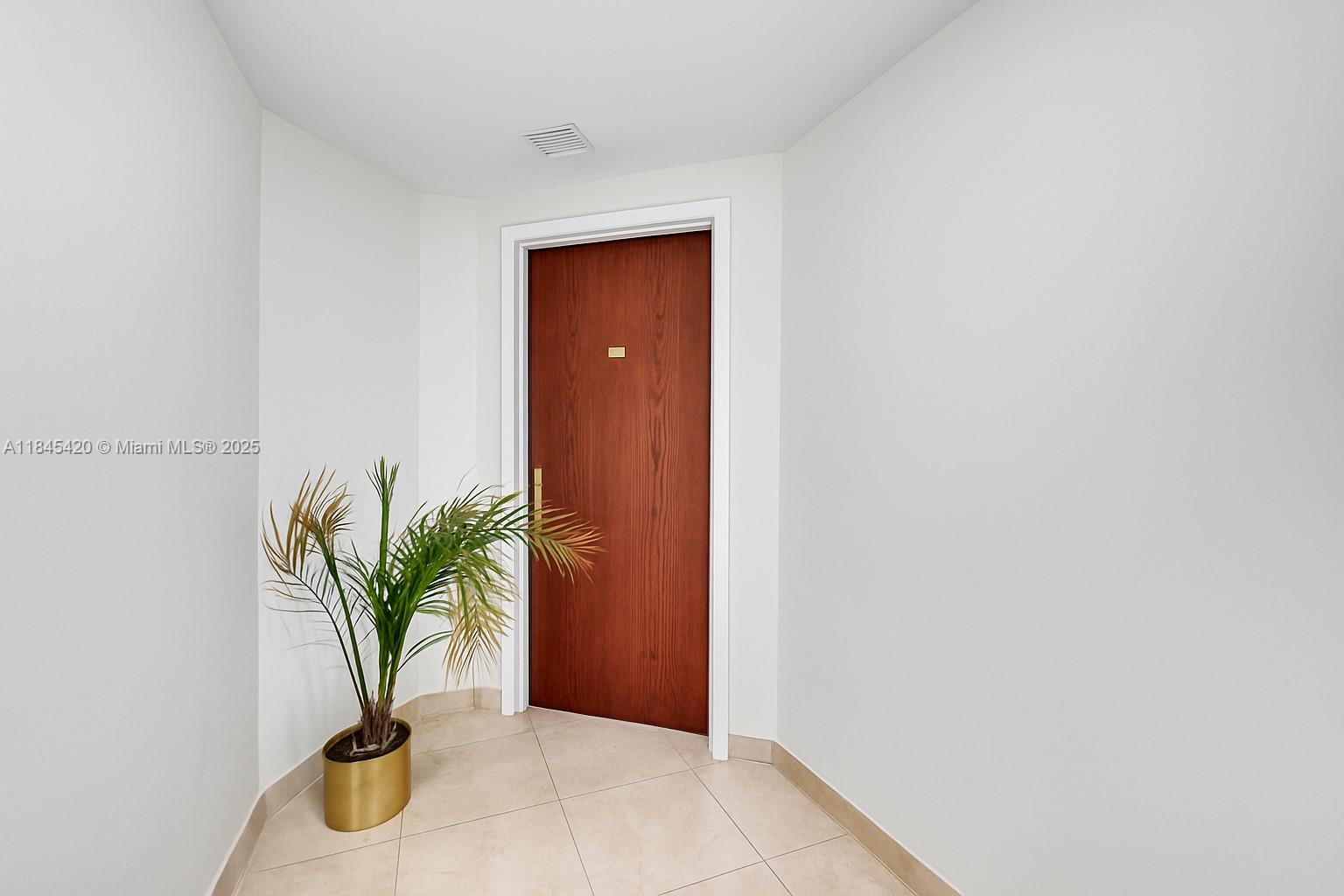 9559 Collins Ave #S4-J, Surfside FL 33154