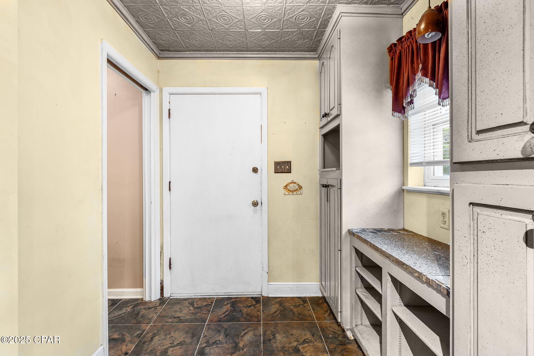 Image 15 For 904 Buena Vista Boulevard