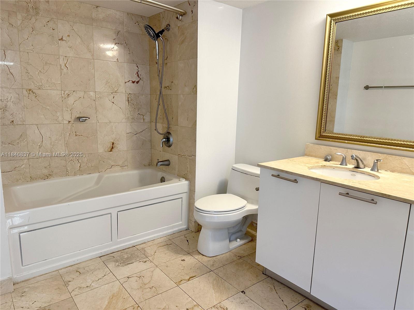 1800 N Bayshore Dr #4102, Miami FL 33132