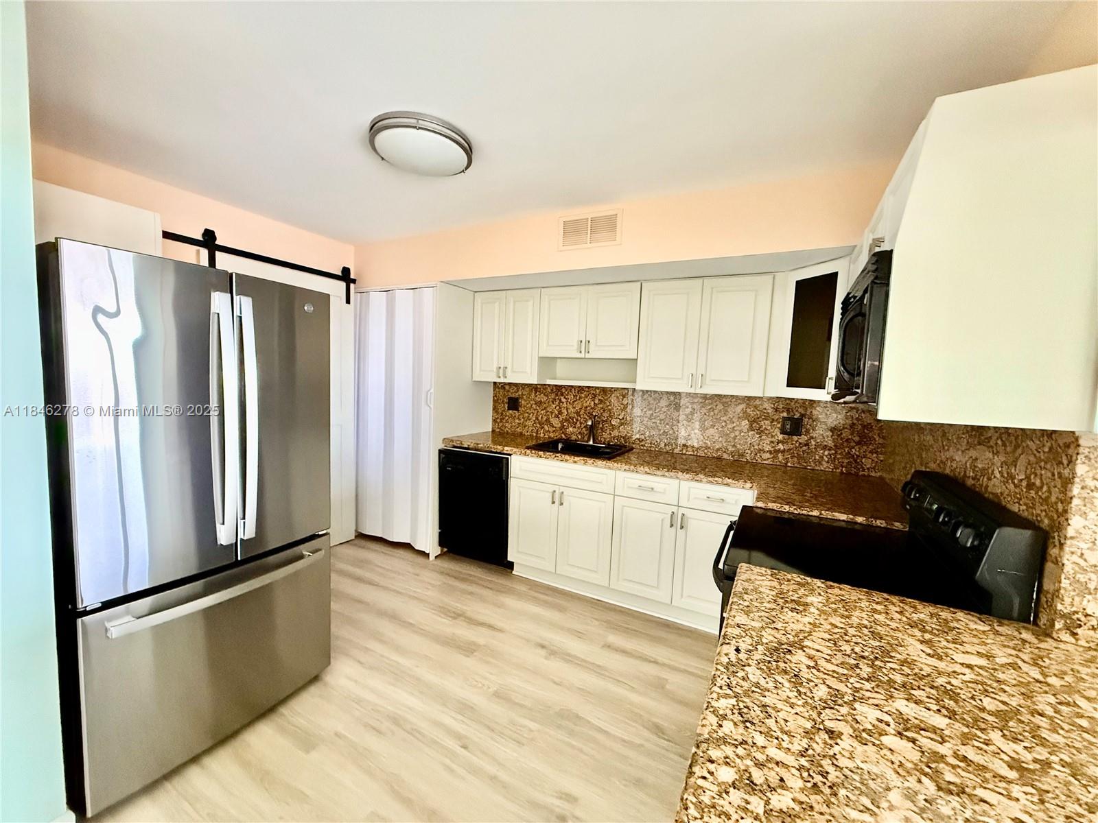 Property photo # 6