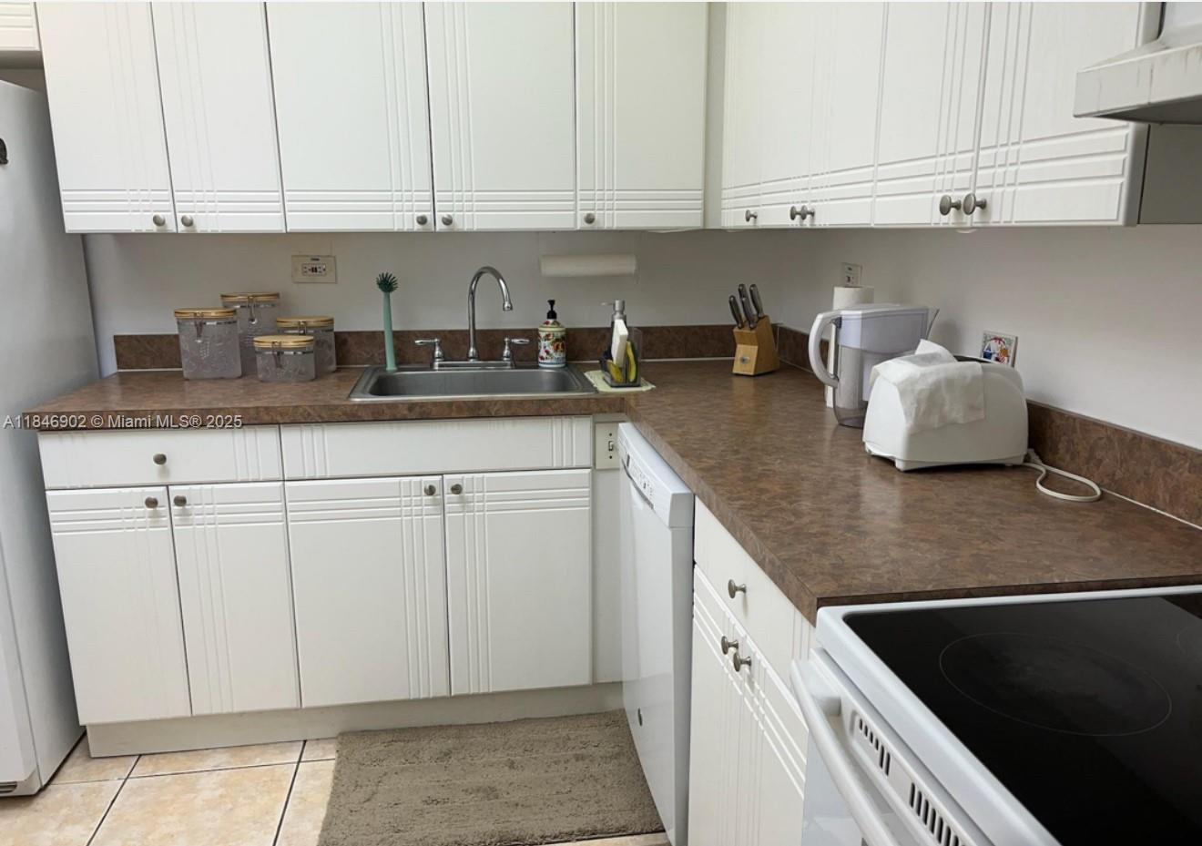 Property photo # 0