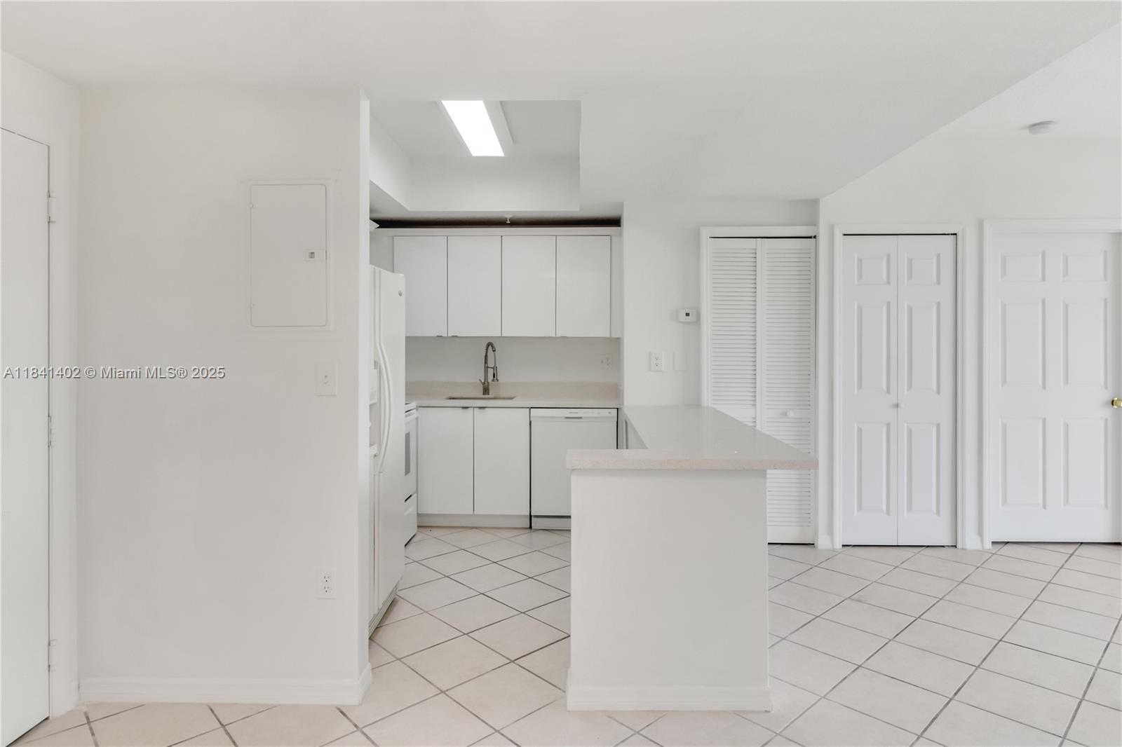 Property photo # 4