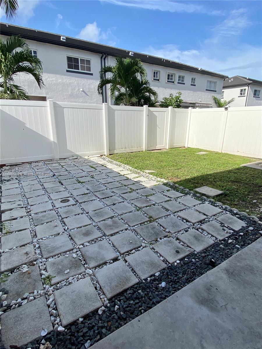 Property photo # 9