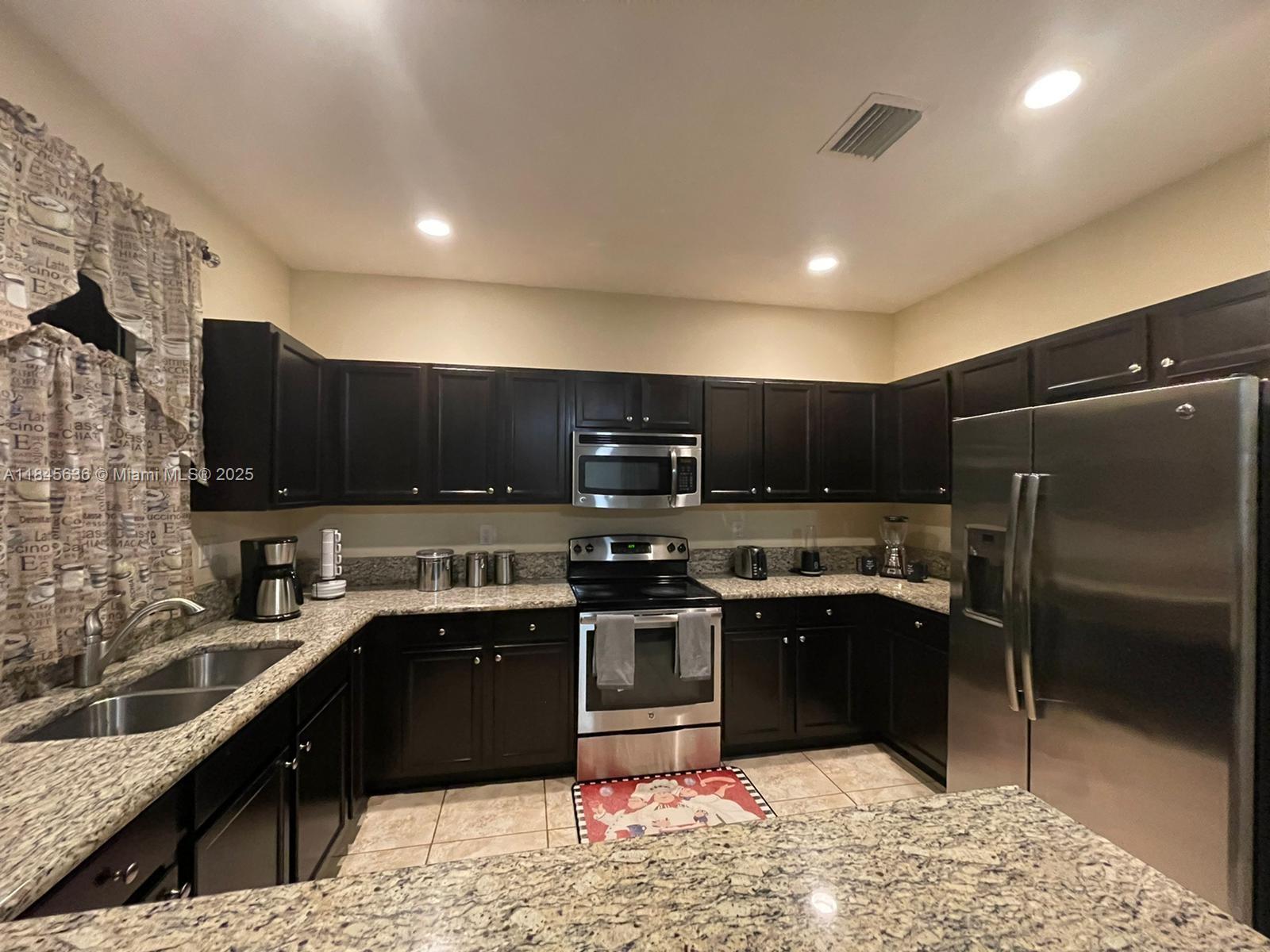 Property photo # 9