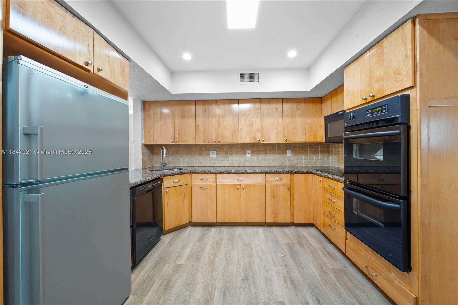 Property photo # 2