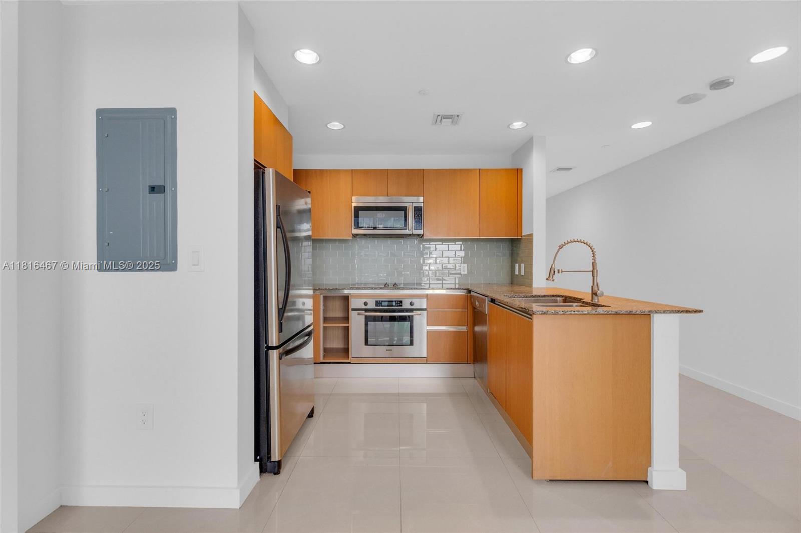 Property photo # 7