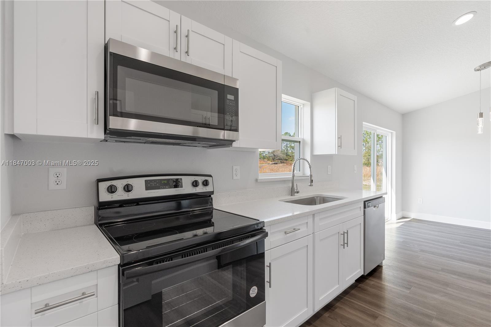 2746 SW 147 Ct