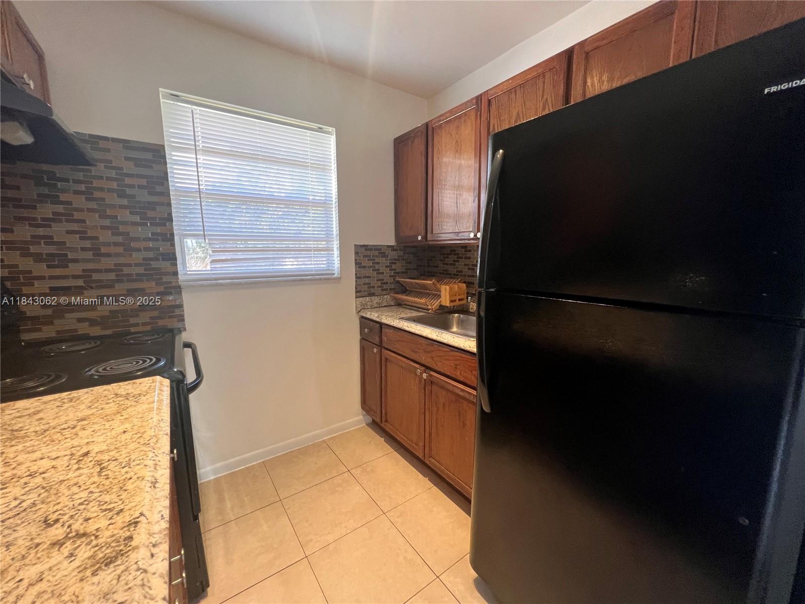 Property photo # 6