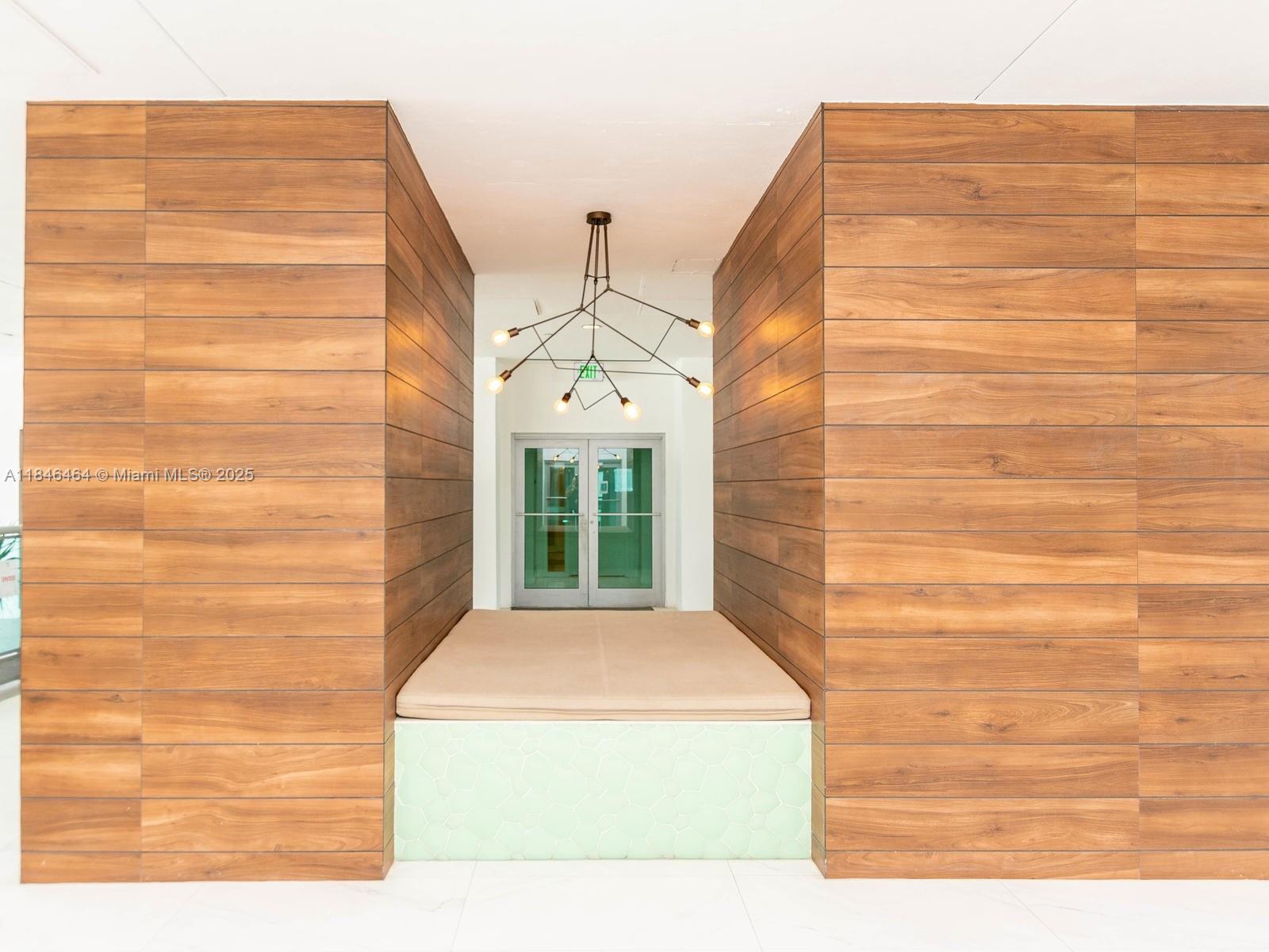 350 S Miami Ave #1510, Miami FL 33130
