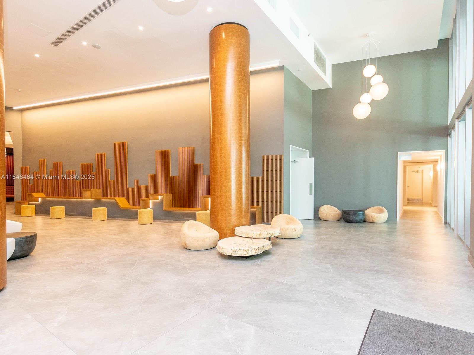 350 S Miami Ave #1510, Miami FL 33130