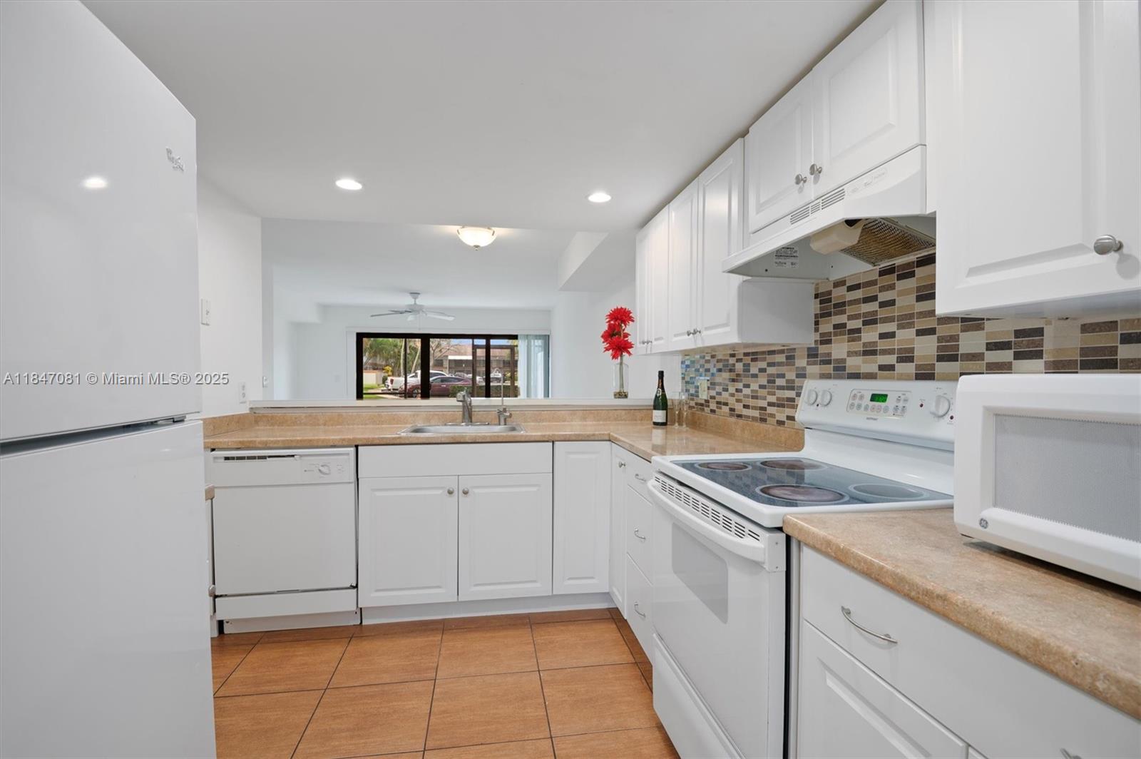 Property photo # 8