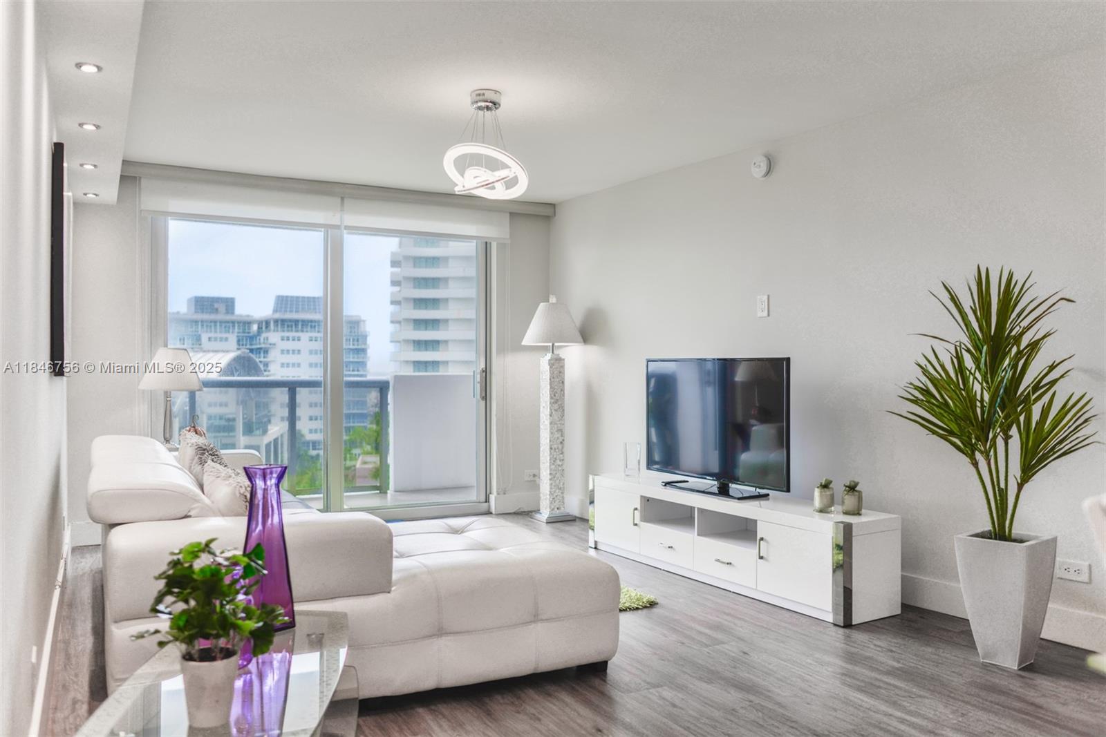 Property photo # 9
