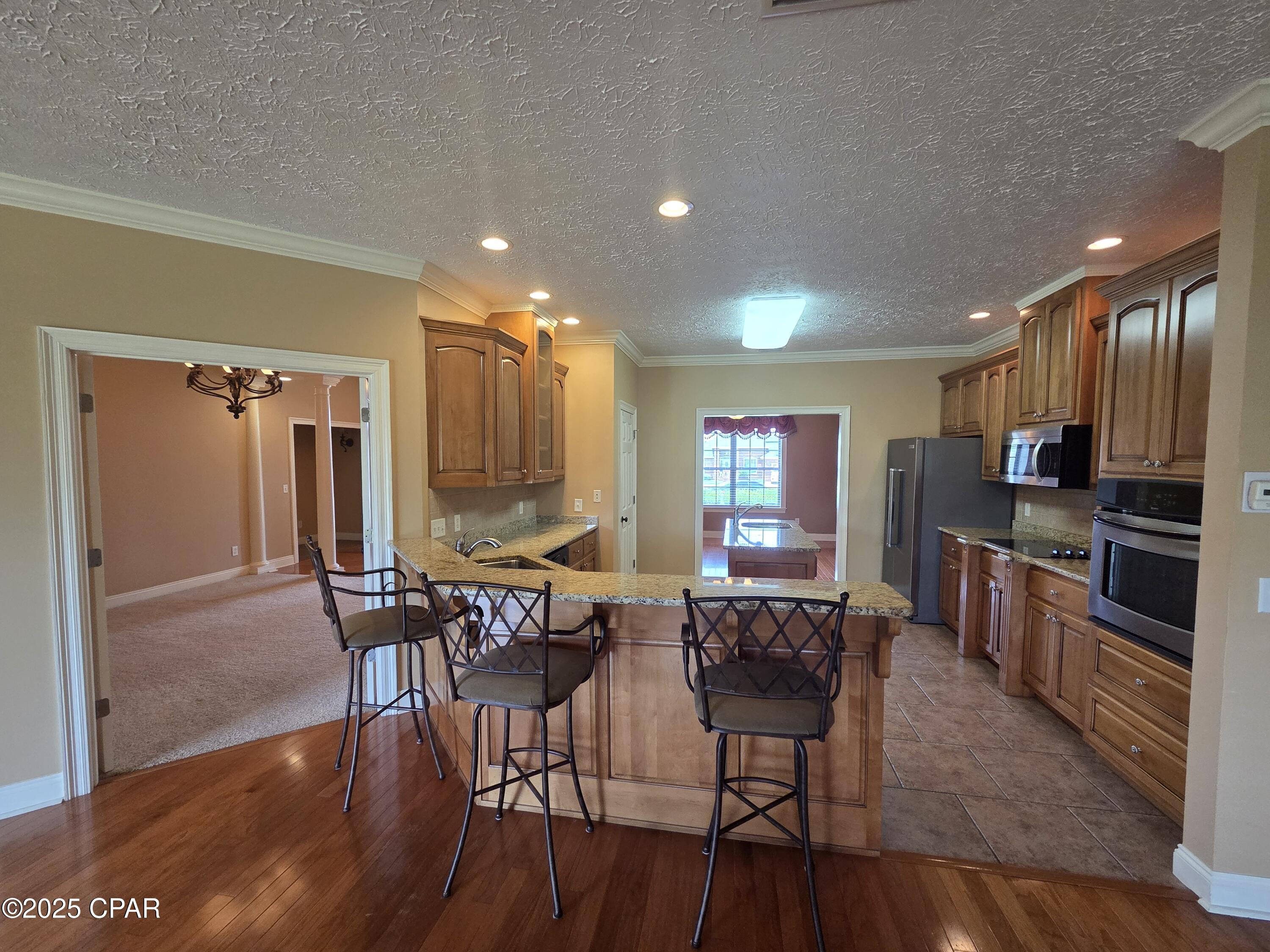 Image 10 For 3401 Hillcrest Drive