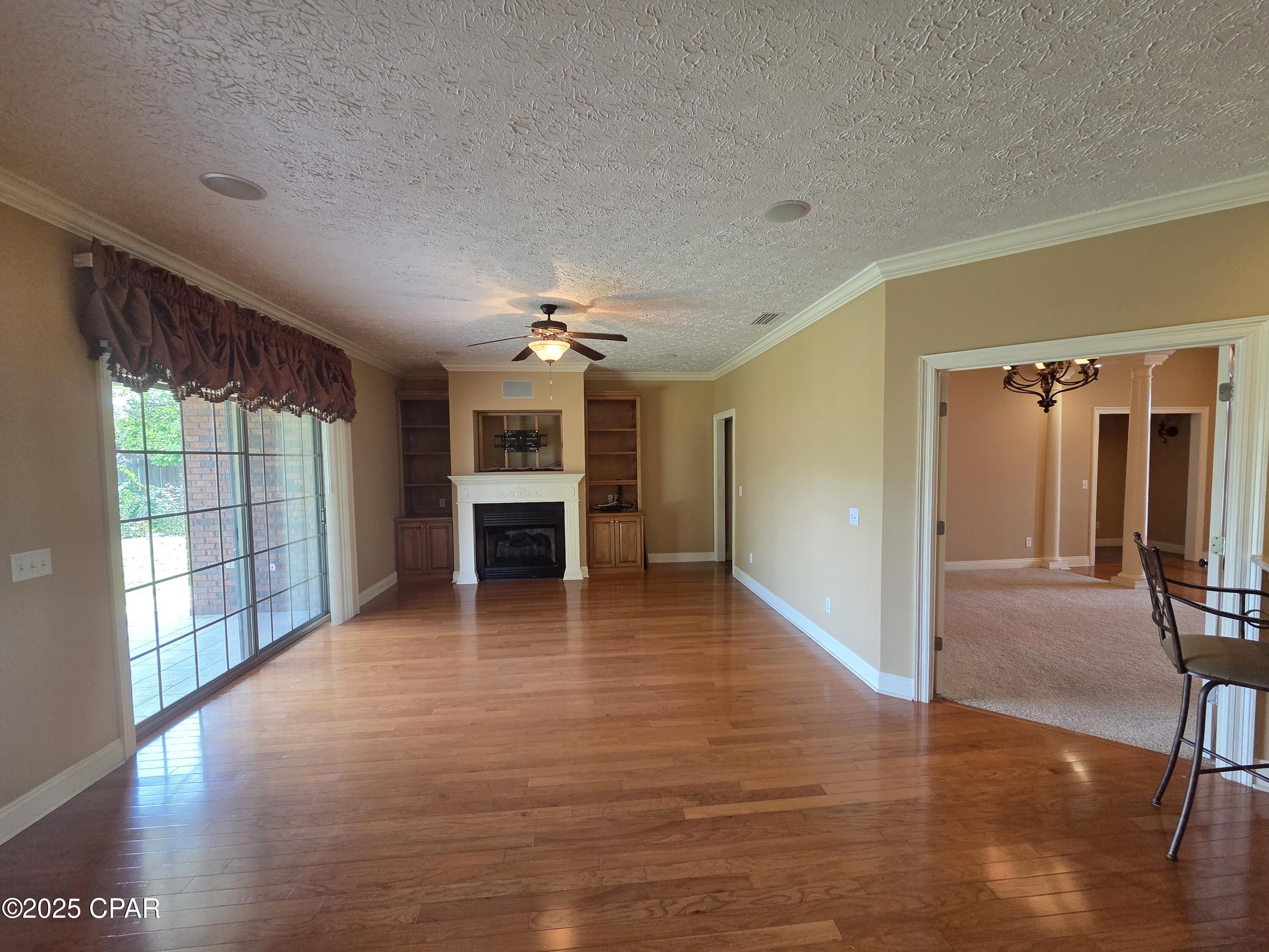 Image 12 For 3401 Hillcrest Drive