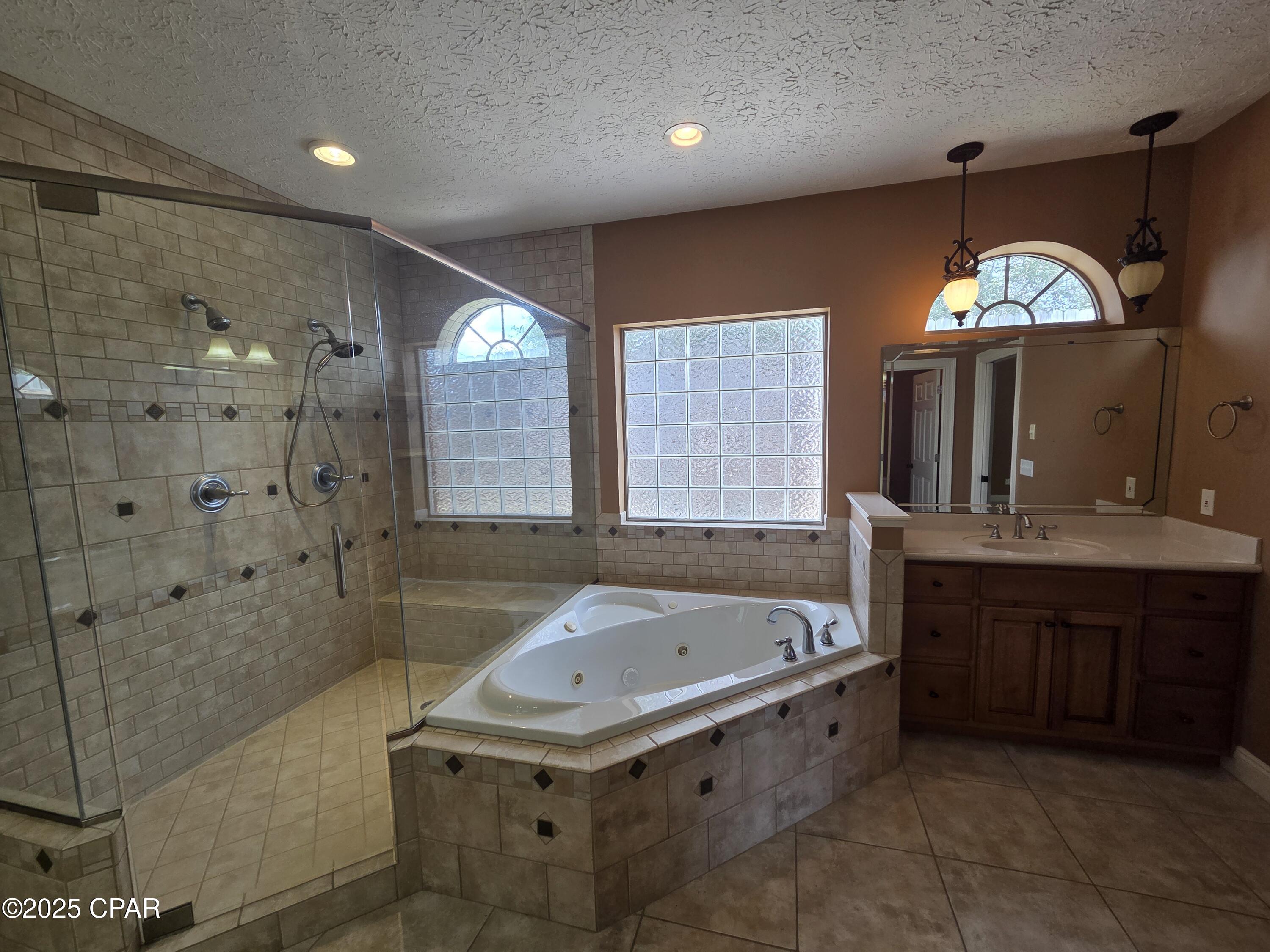 Image 19 For 3401 Hillcrest Drive