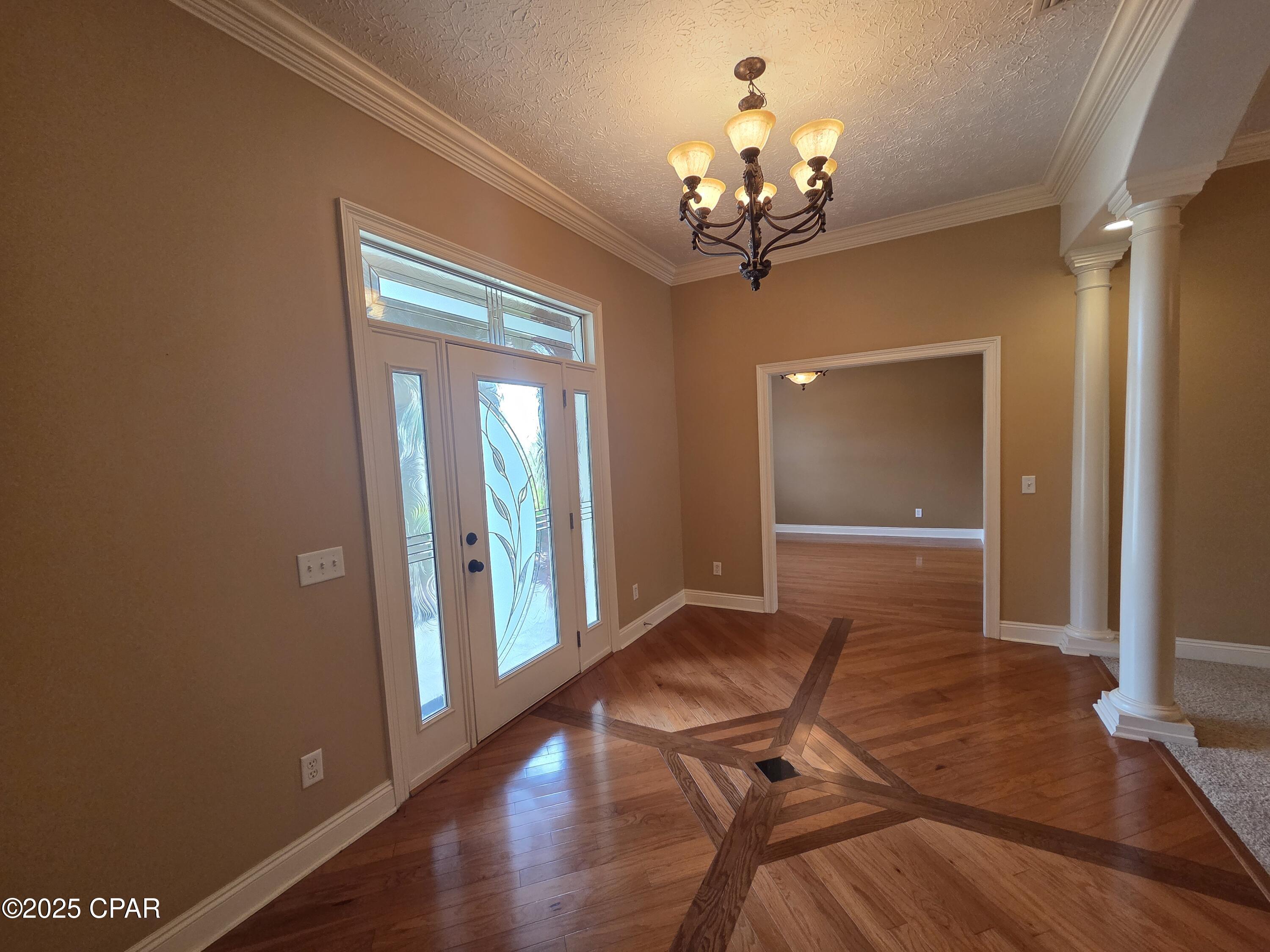Image 2 For 3401 Hillcrest Drive