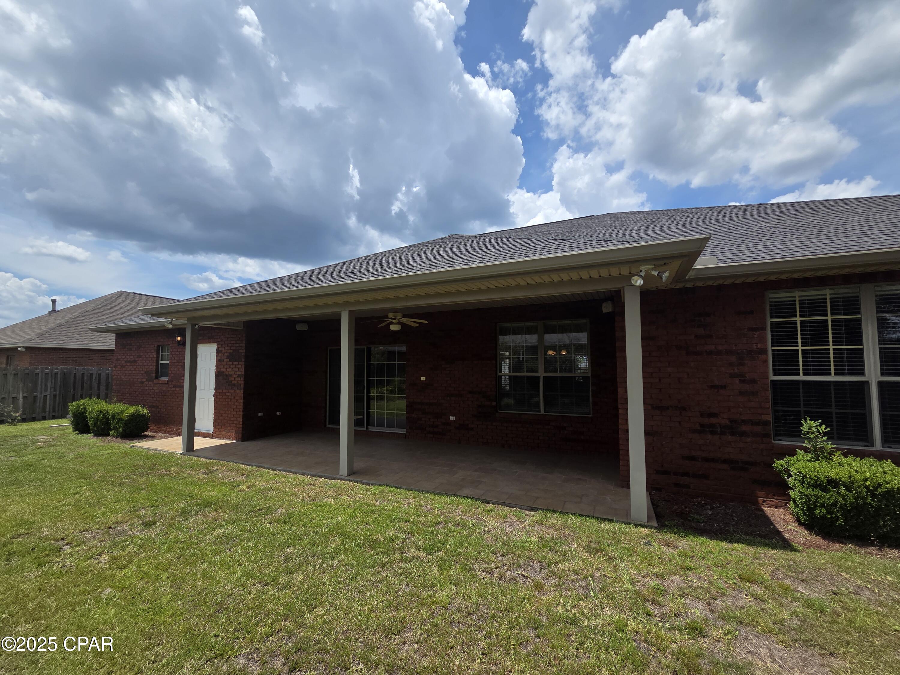 Image 32 For 3401 Hillcrest Drive