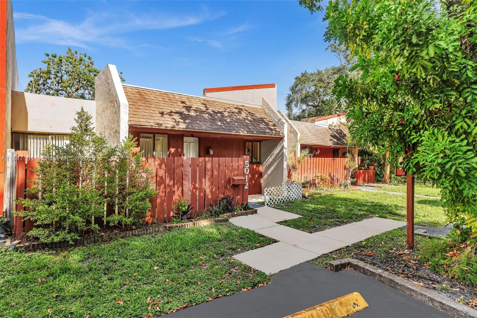 Property photo # 4