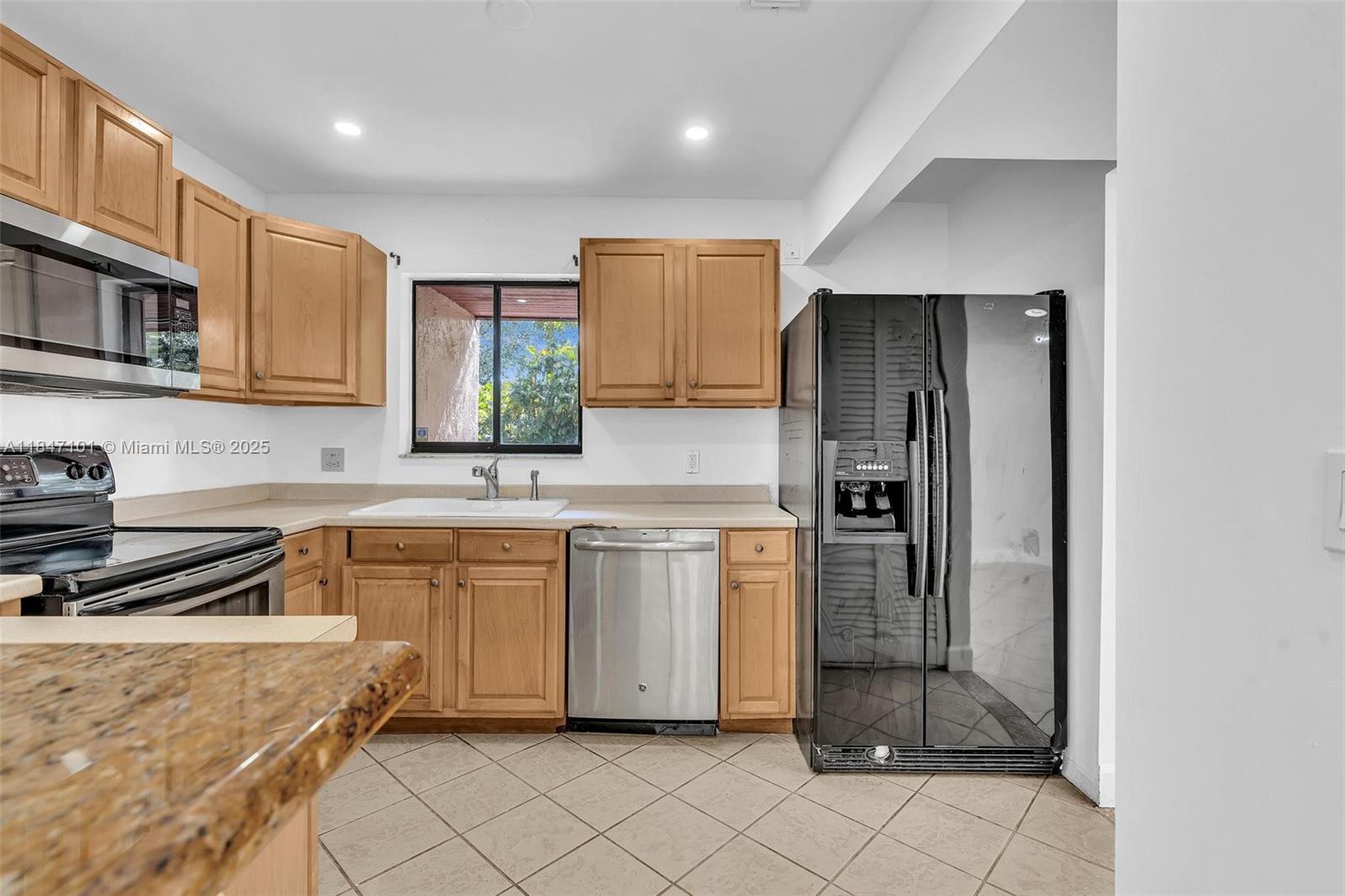 Property photo # 9