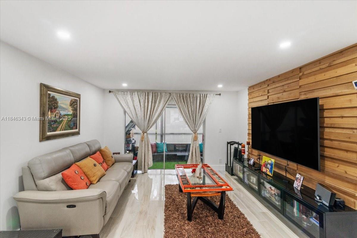 Property photo # 7