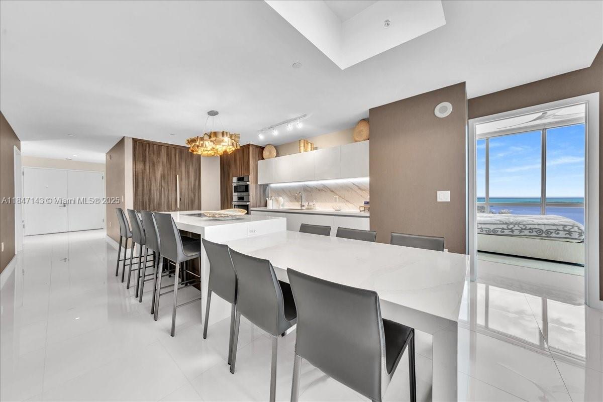 Apartamento à Venda em Miami, FL