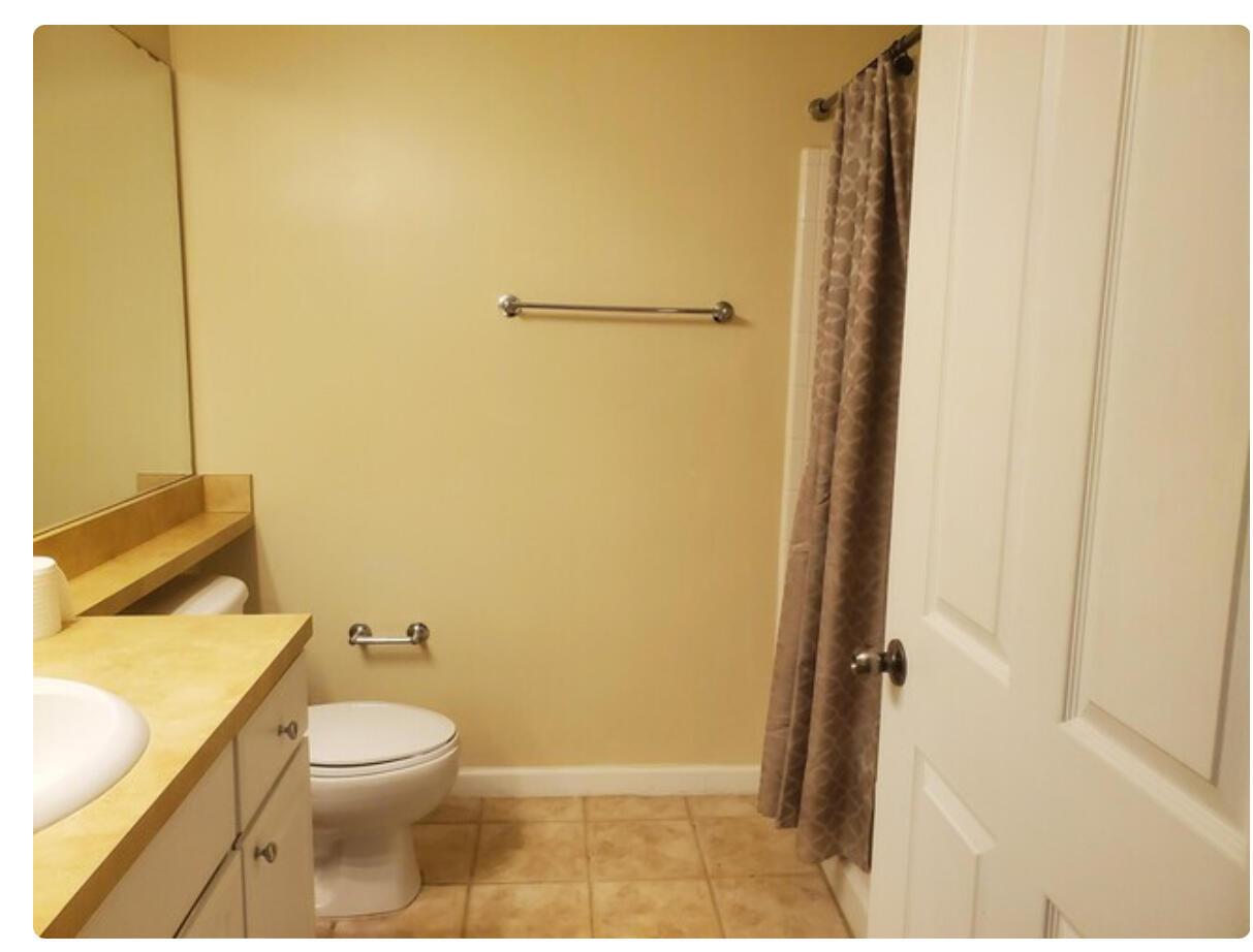 Image to showcase the property located at 1111 Myrtlewood Circle E 1111