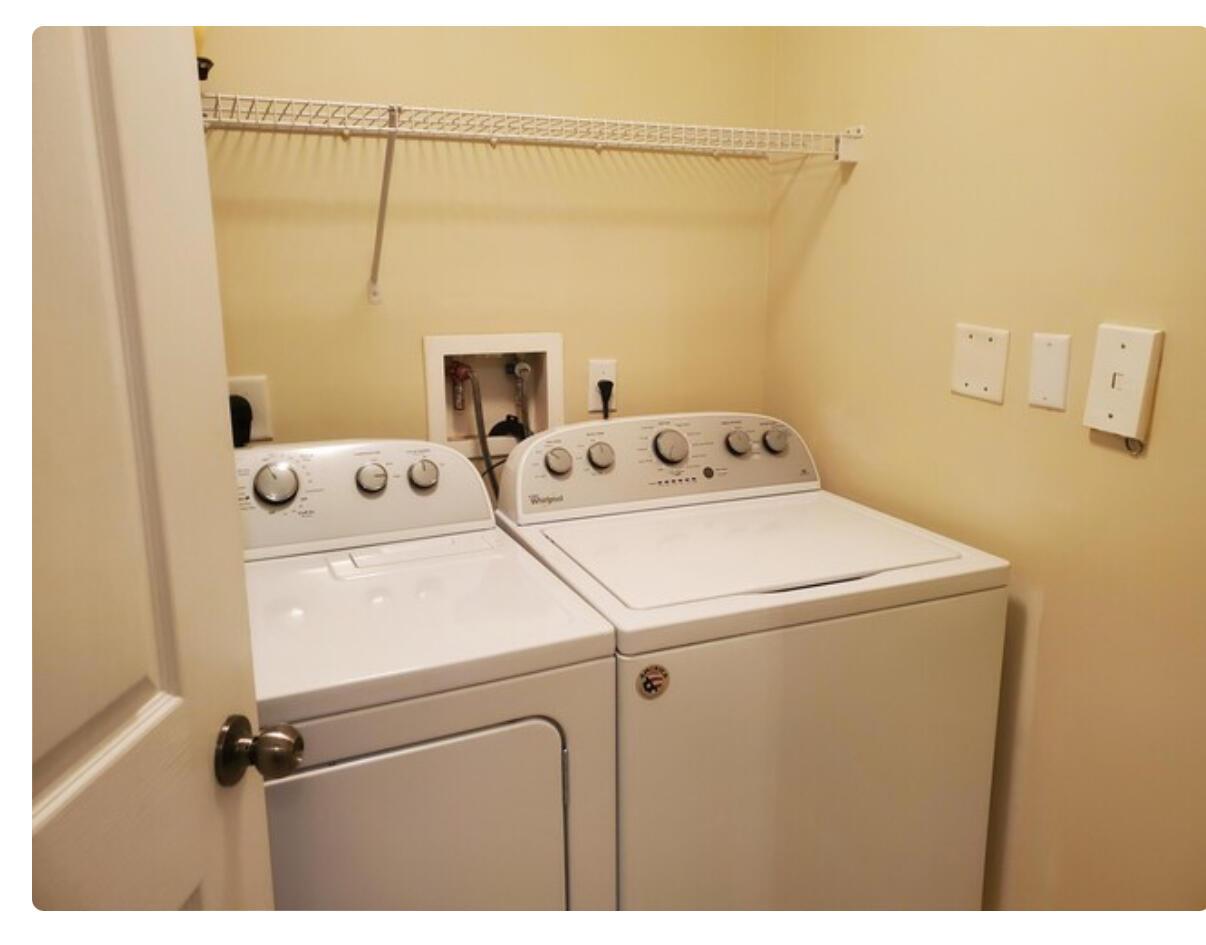Image to showcase the property located at 1111 Myrtlewood Circle E 1111