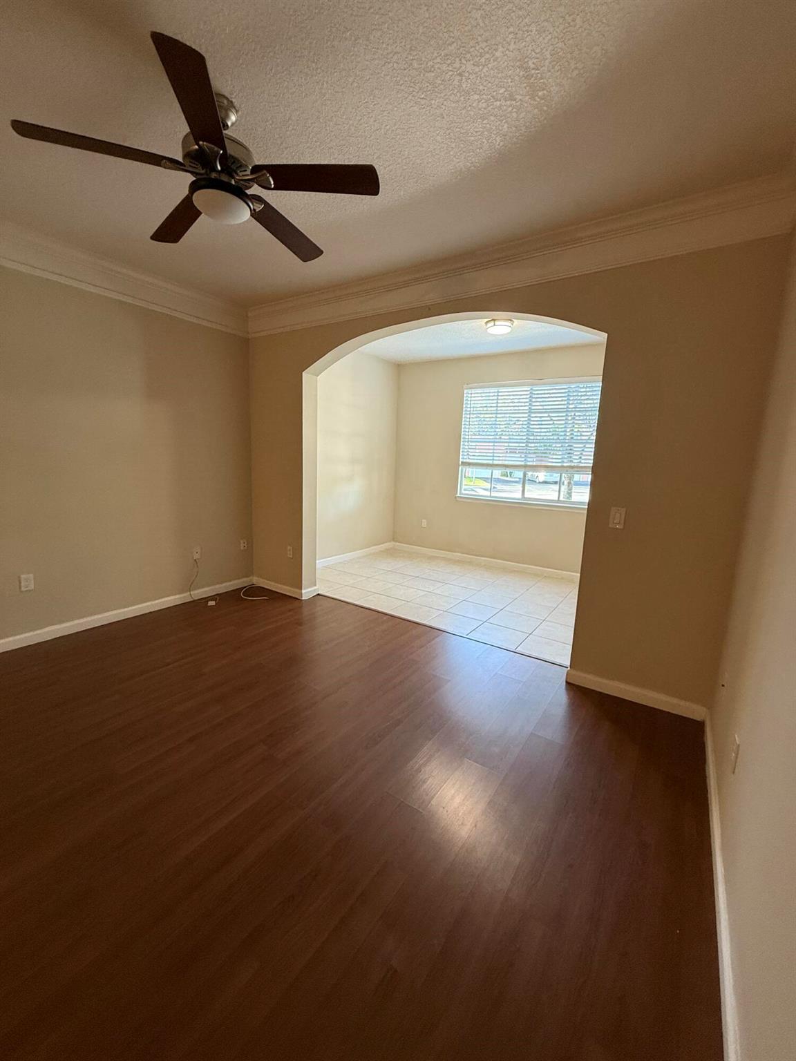 Image to showcase the property located at 1111 Myrtlewood Circle E 1111