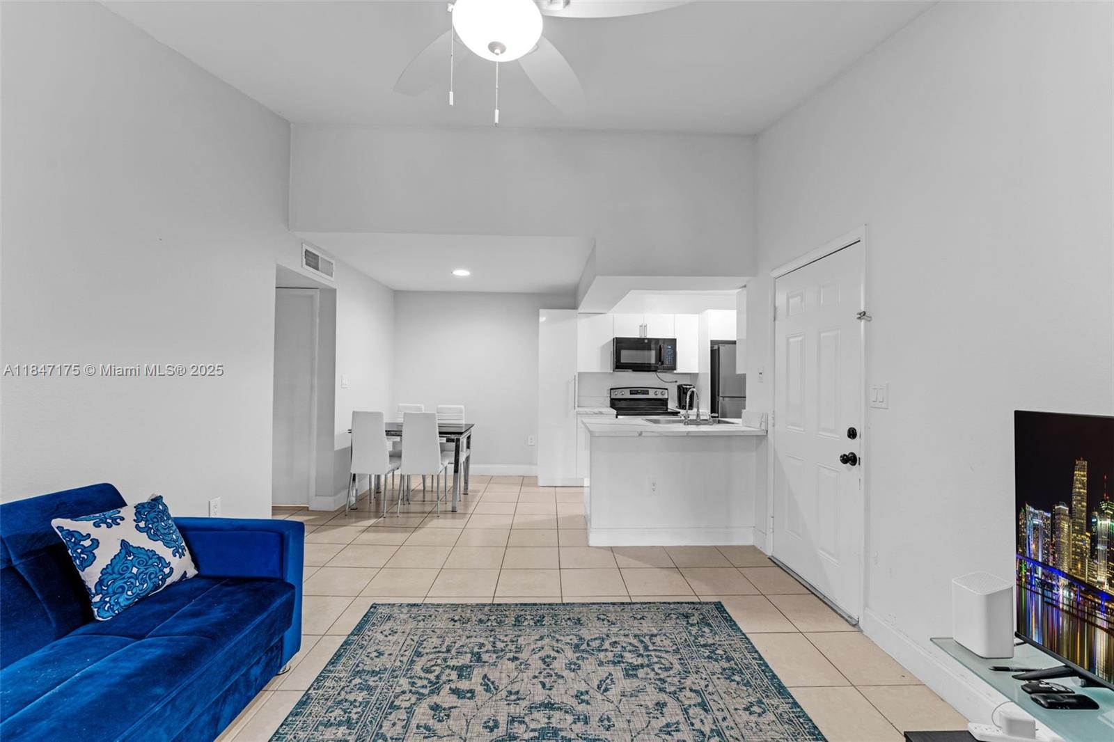 Property photo # 2