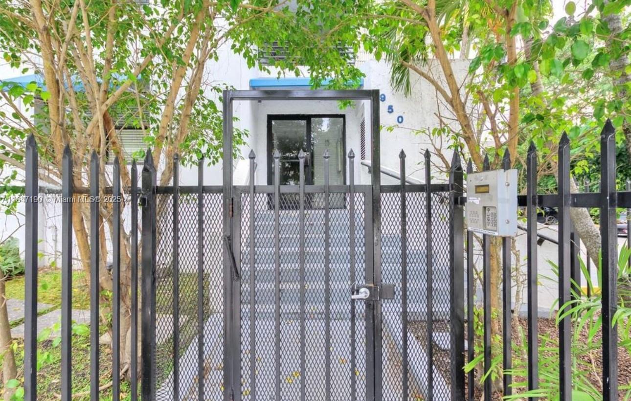 Property photo # 2