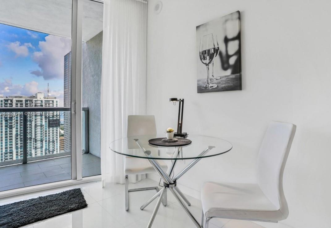 475 Brickell Ave #4310, Miami FL 33131