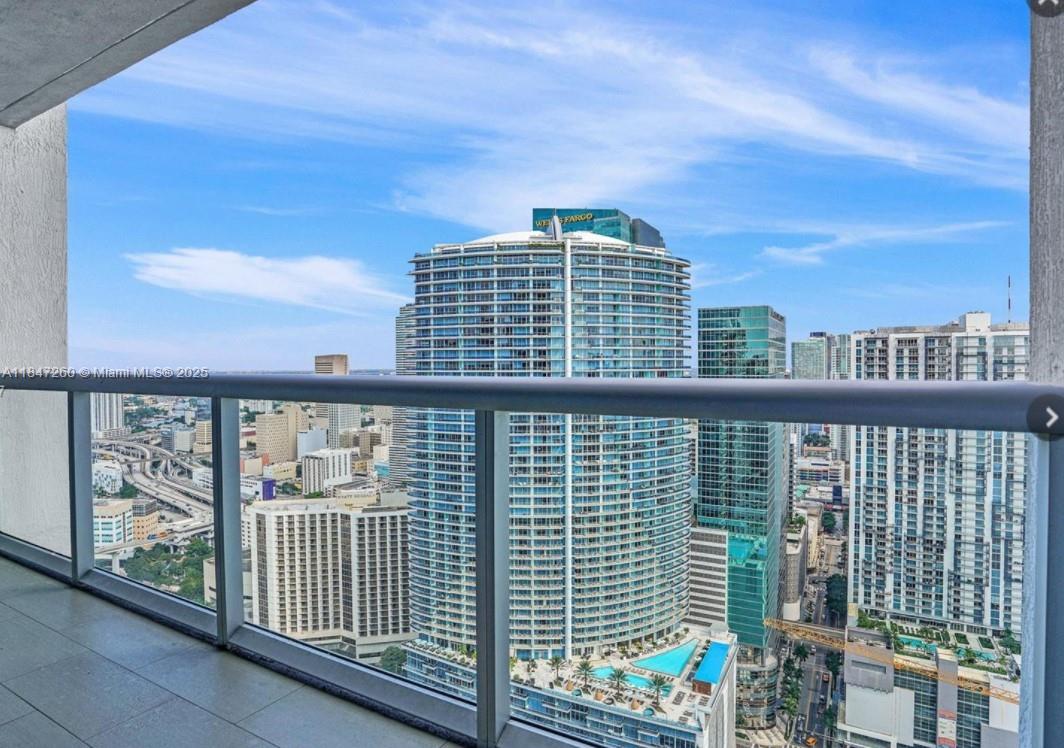 475 Brickell Ave #4310, Miami FL 33131