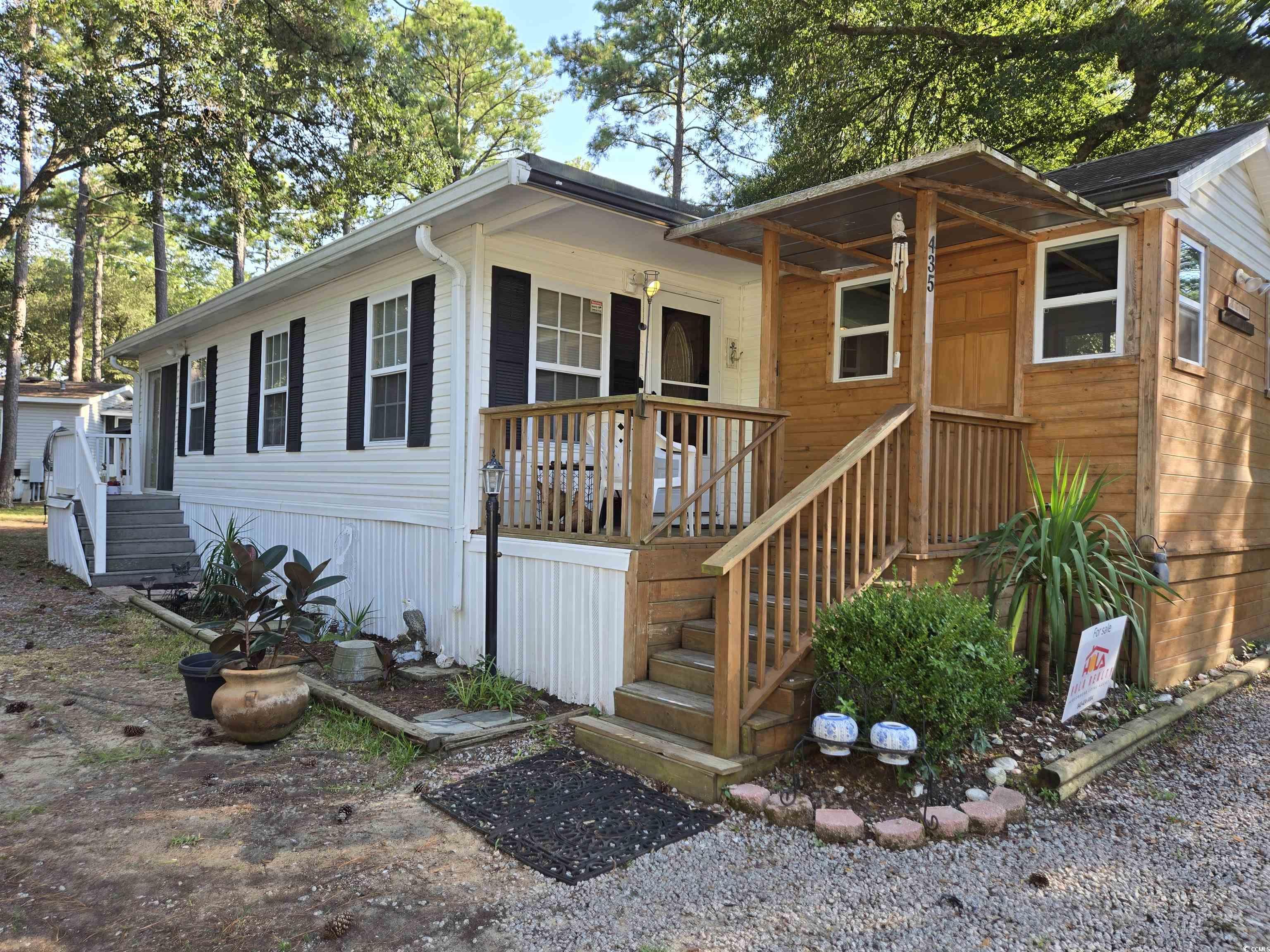 435 East Bank Dr. Garden City, SC 29576