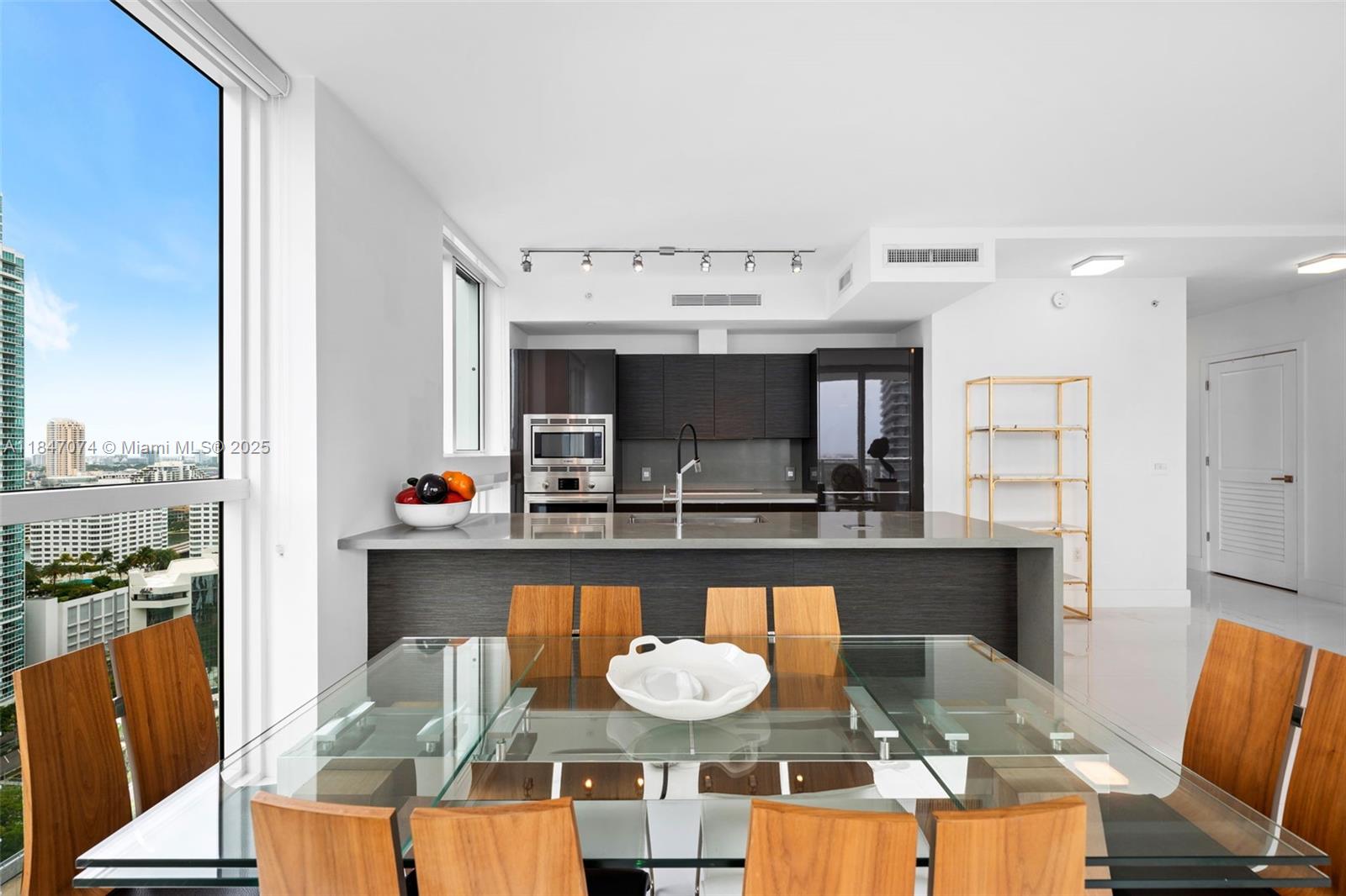 Property photo # 9