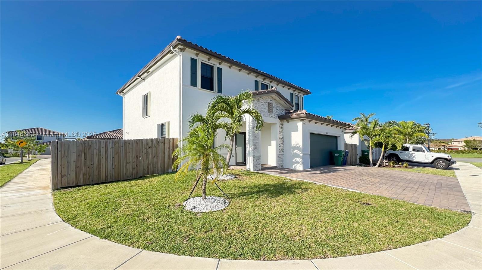 Estates At Silver Palm