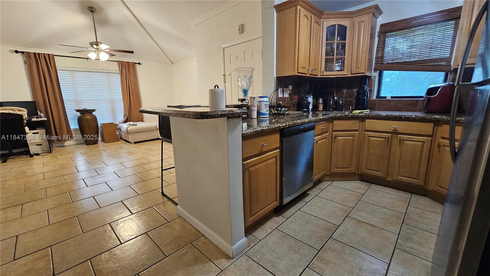 4092 NW 87th Ave 4092