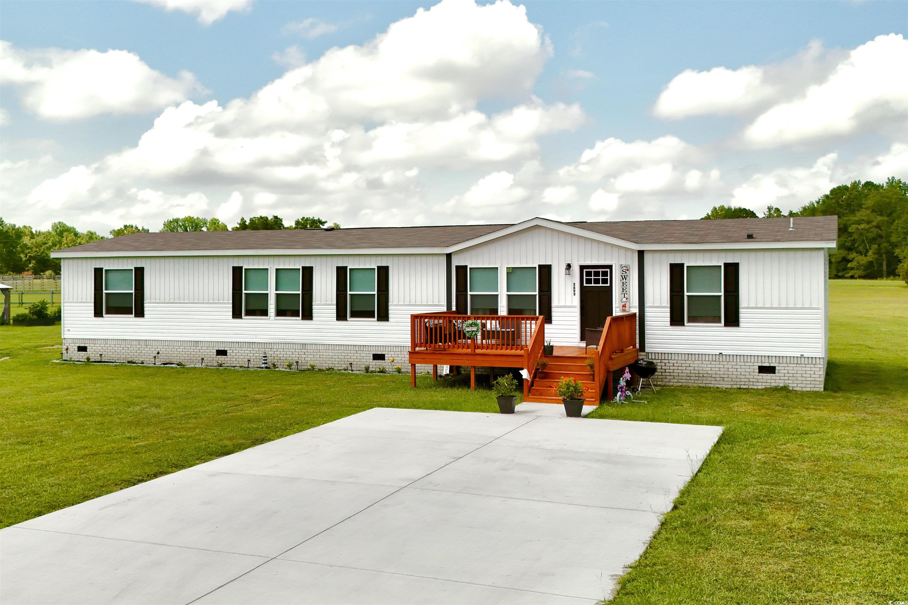 3699 Traviana Rd. Conway, SC 29526