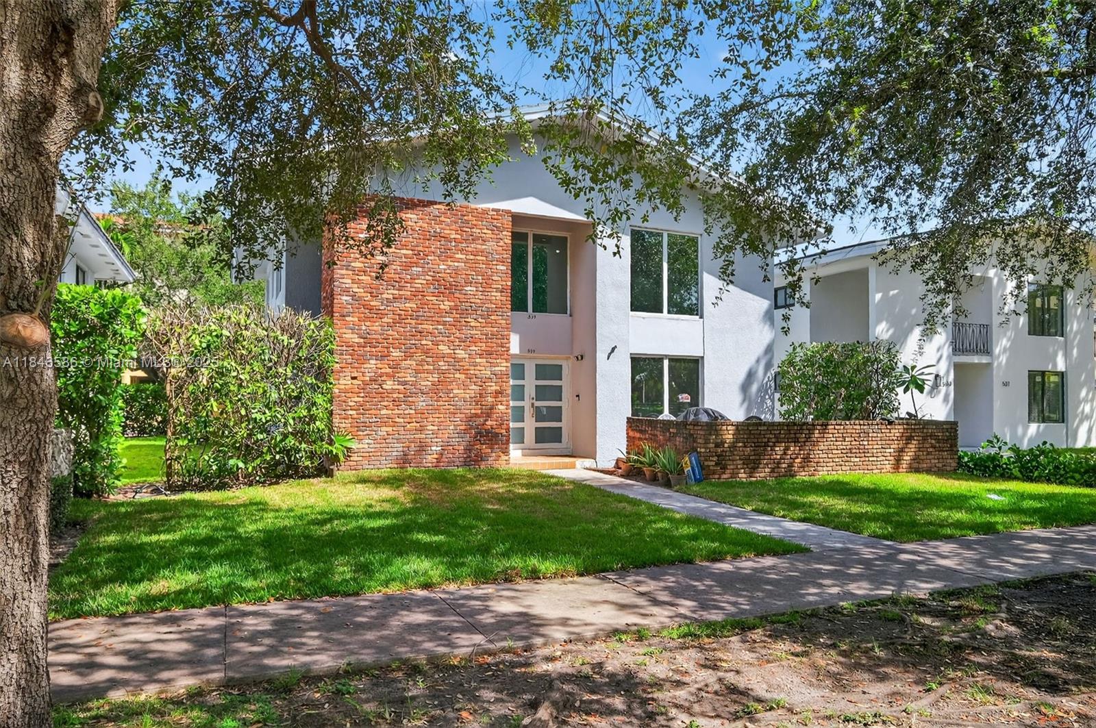 Property photo # 0