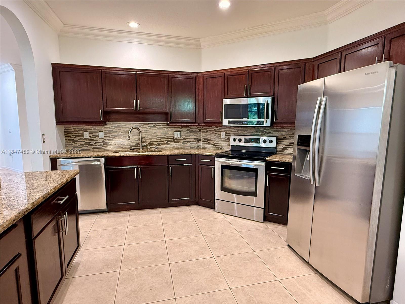 Property photo # 9