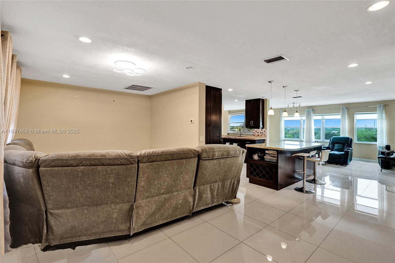 Property photo # 4