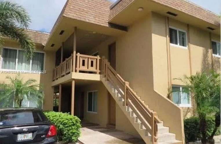 Lakeside Condo At Lauderd