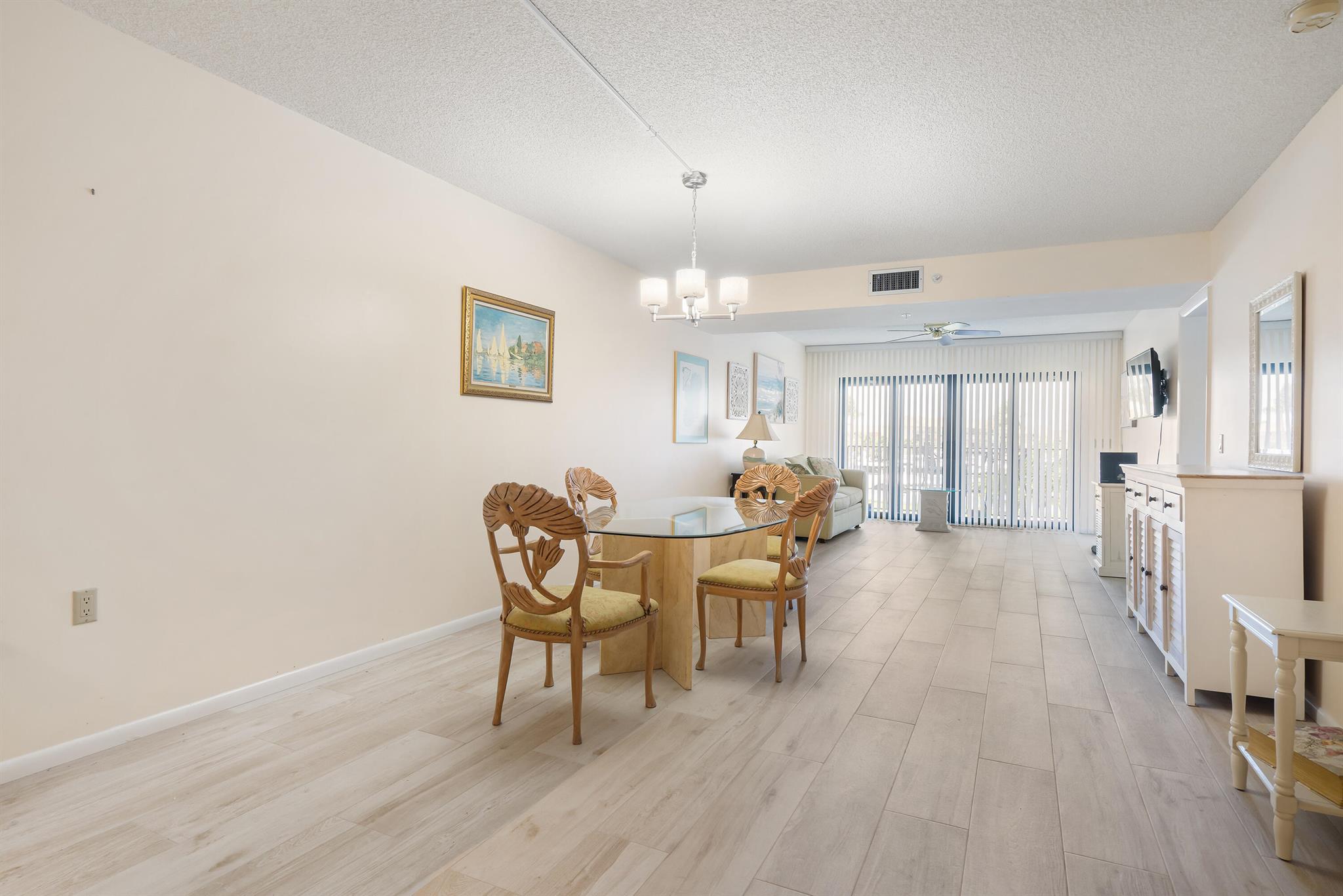 Image to showcase the property located at 901 Seafarer Circle 306