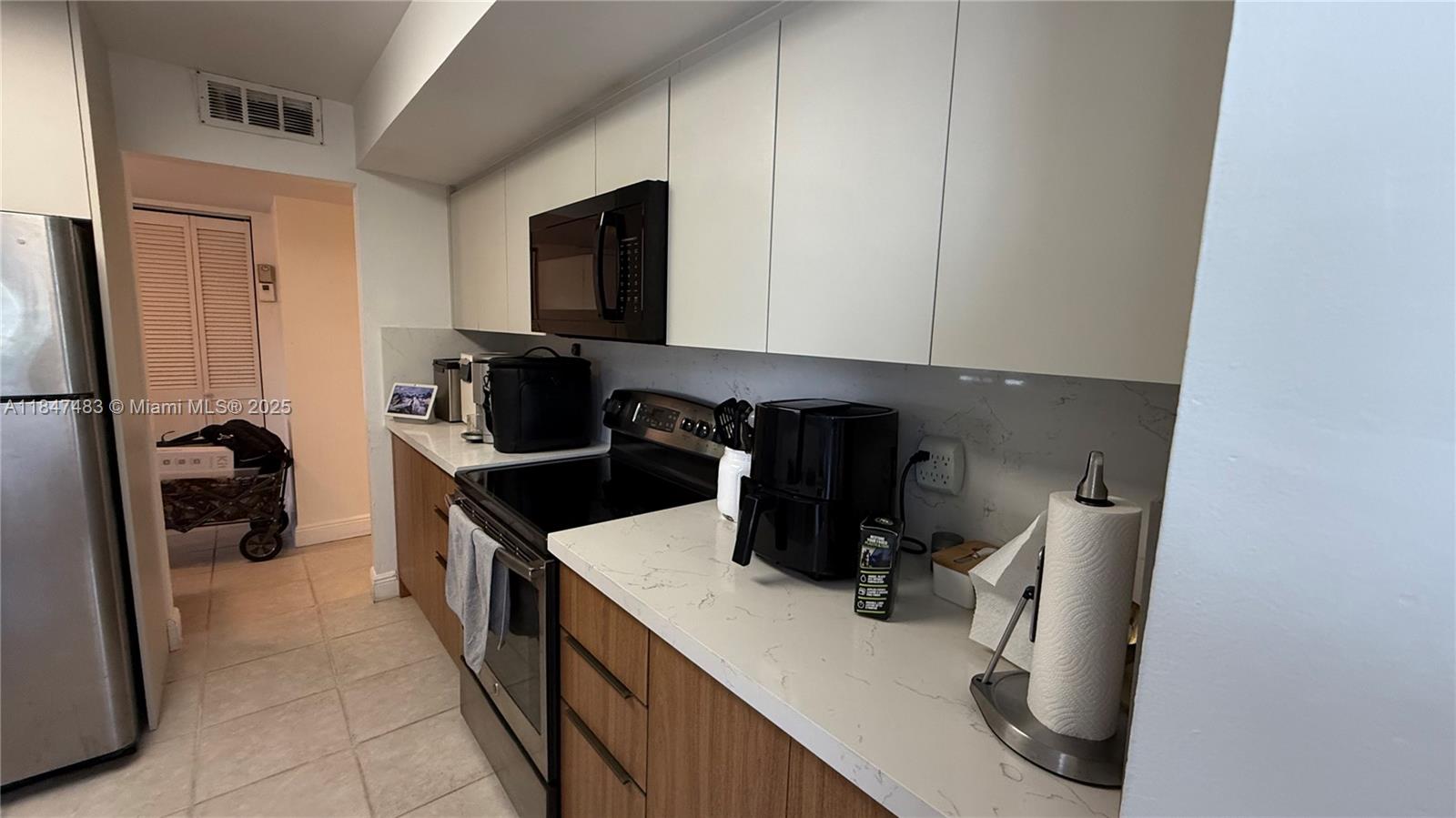 Property photo # 7