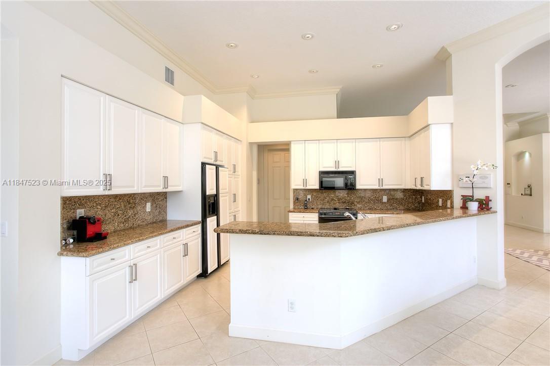 House for Sale in Plantation, FL