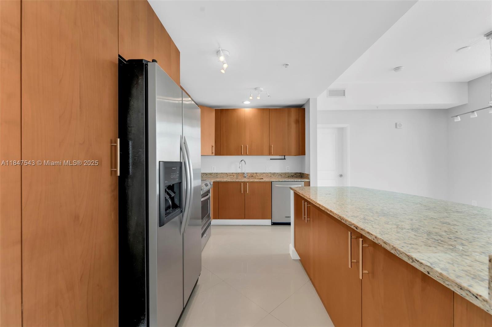 Property photo # 9