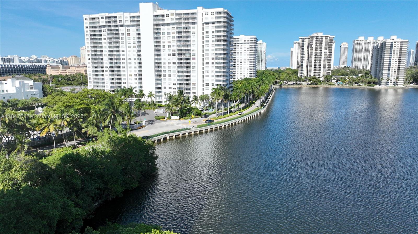 2780 183rd St Unit 717, Aventura, Florida 33160