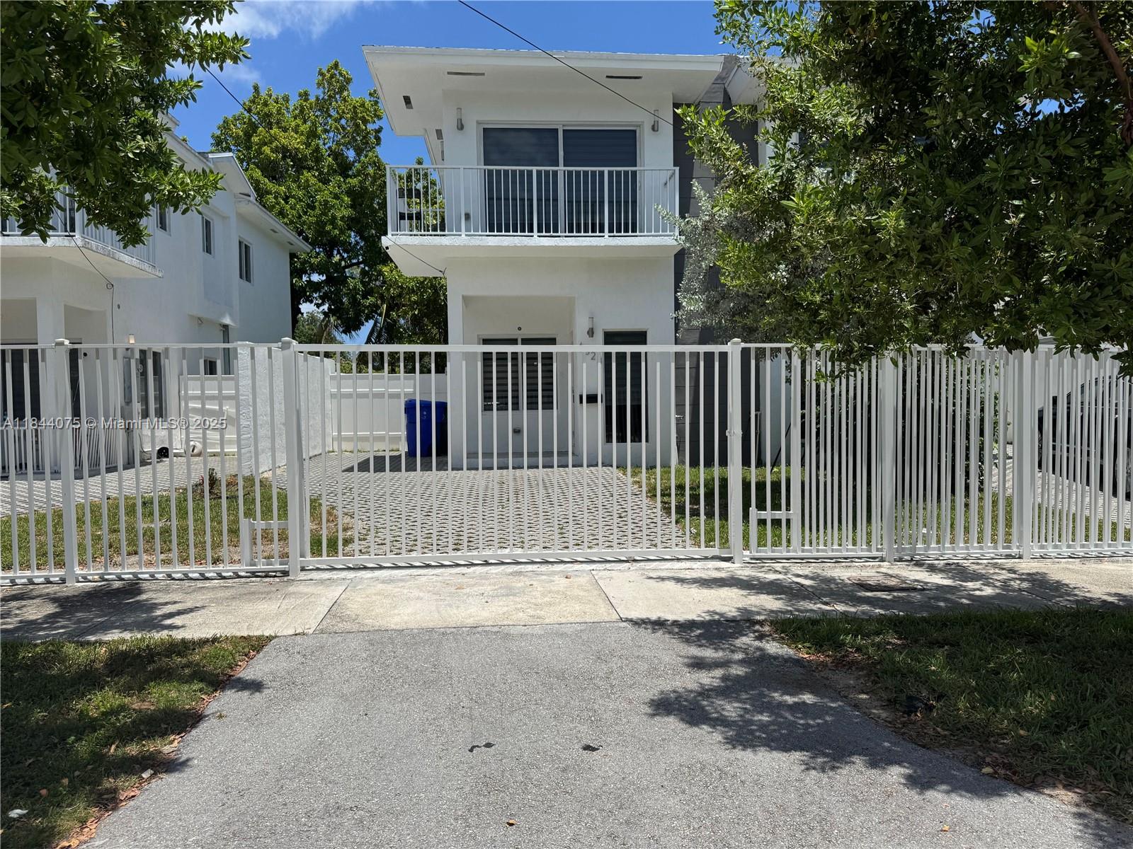 Property photo # 4