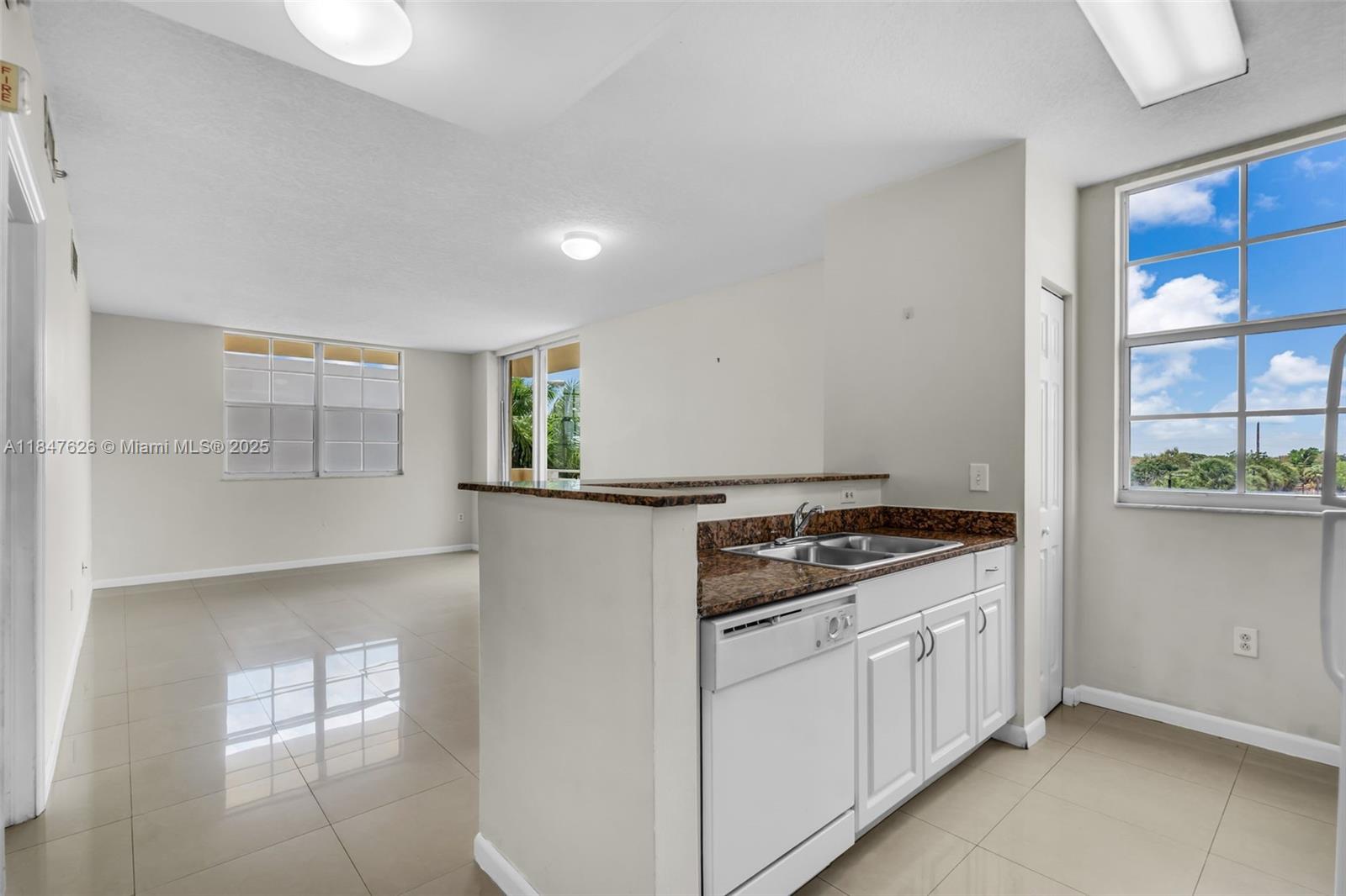 Property photo # 0